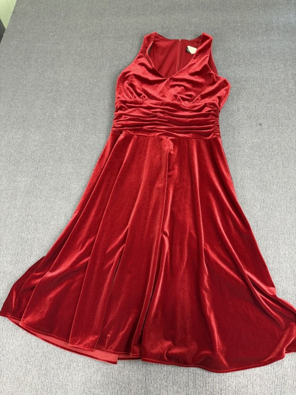 Ronni Nicole Womens Red Velvet Sleeveless V-Neck Evening Dress 6